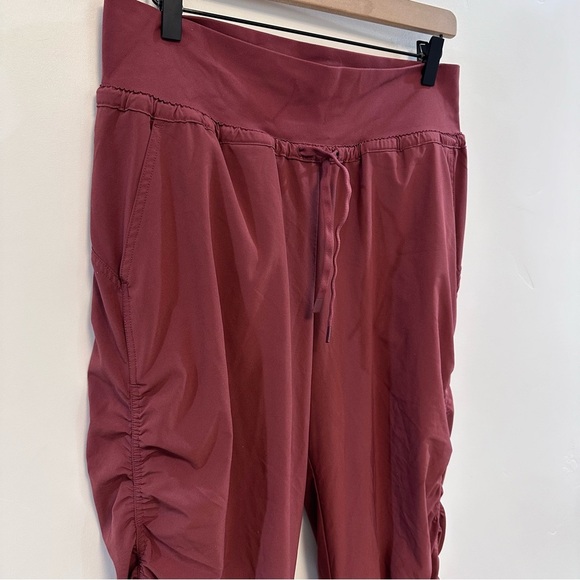 Athleta red burgundy Attitude Lined Jogger Pant - Picture 7 of 8
